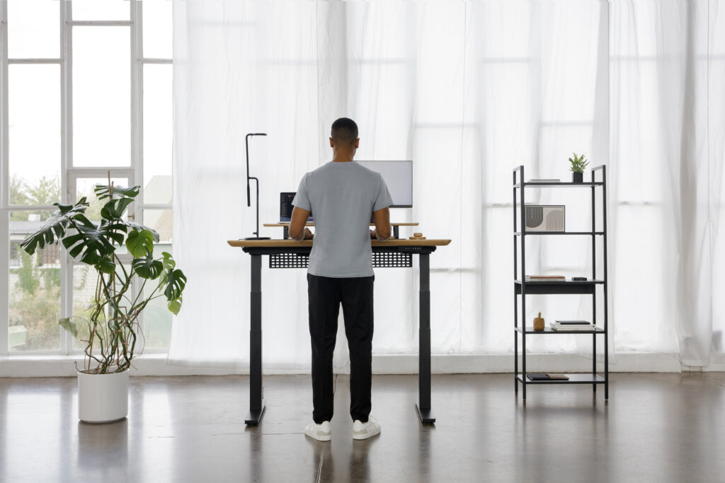 Biurko stojące elektryczne 